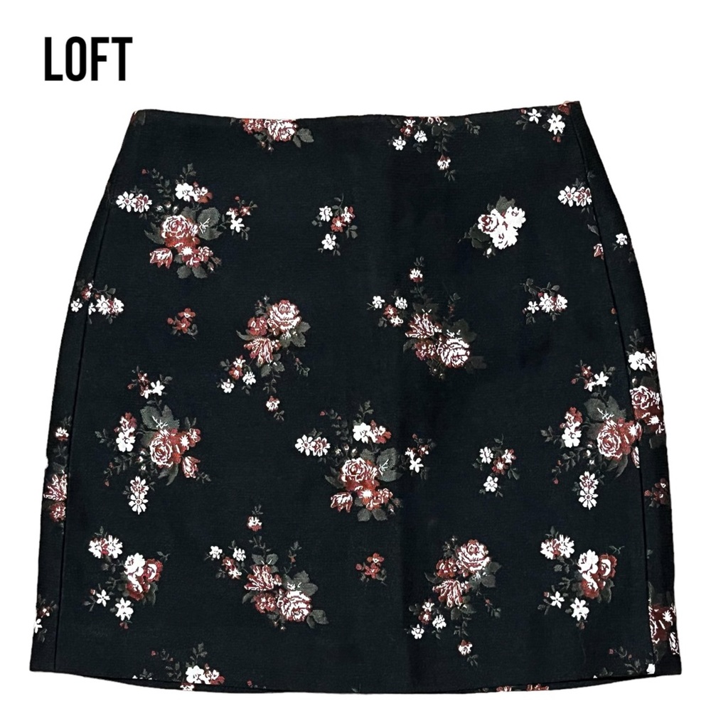 Loft FLORAL PENCIL SKIRT Lined EMBROIDERED Red Roses Size 2 COTTAGECORE Career